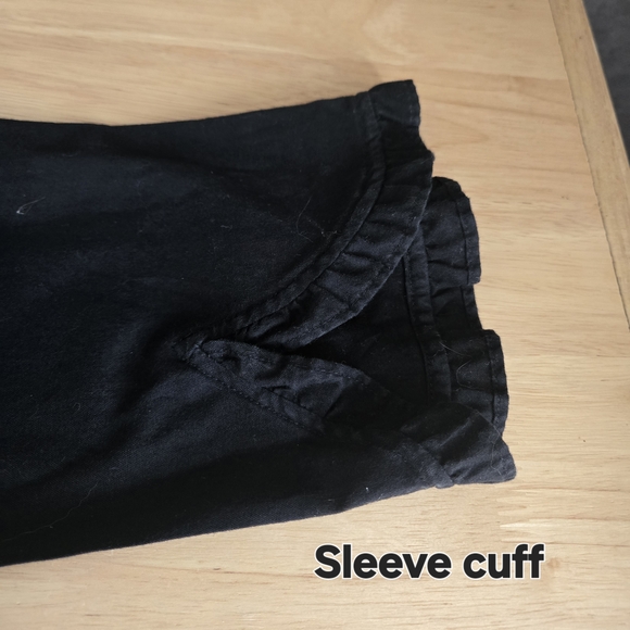 Elegant Black Ruffled Women's Top - Picture 5 of 9